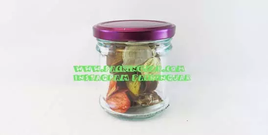 جار شیشه ای